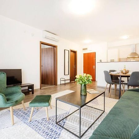Stylish Suite With Balcony In Central บูดาเปสต์ ภายนอก รูปภาพ