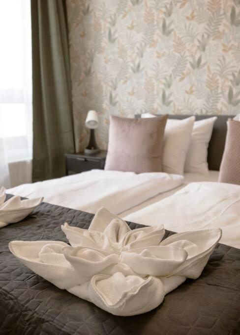 Stylish Suite With Balcony In Central บูดาเปสต์ ภายนอก รูปภาพ