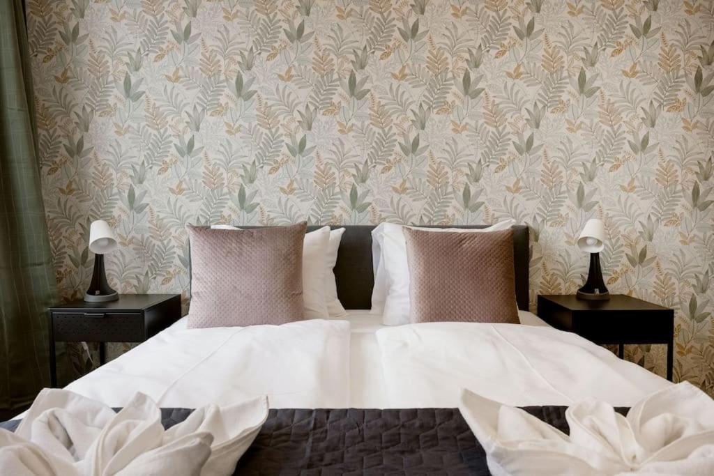 Stylish Suite With Balcony In Central บูดาเปสต์ ภายนอก รูปภาพ